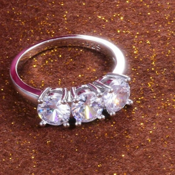 New 925 Silver Diamond Ring